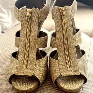 Moda Spana Women’s Gold Sparkly Heels with Zipper